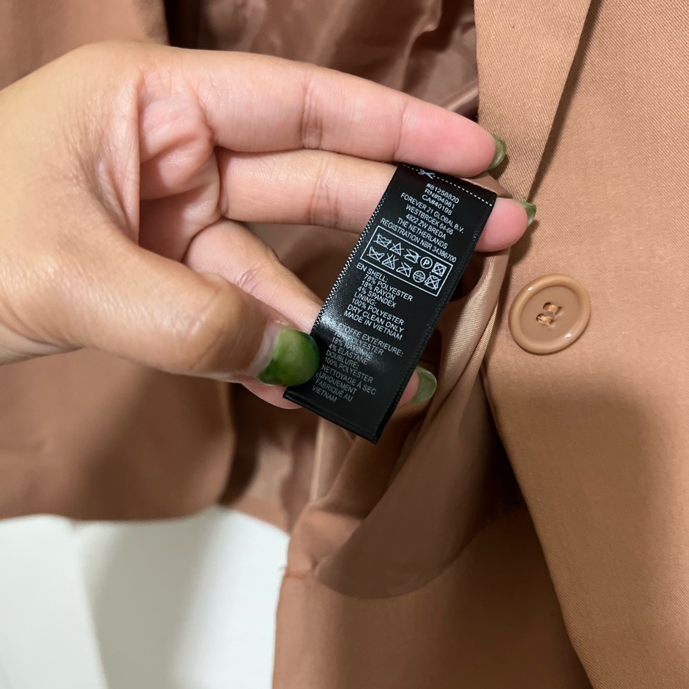 FOREVER 21 Nude Blazer - Picture 6 of 7